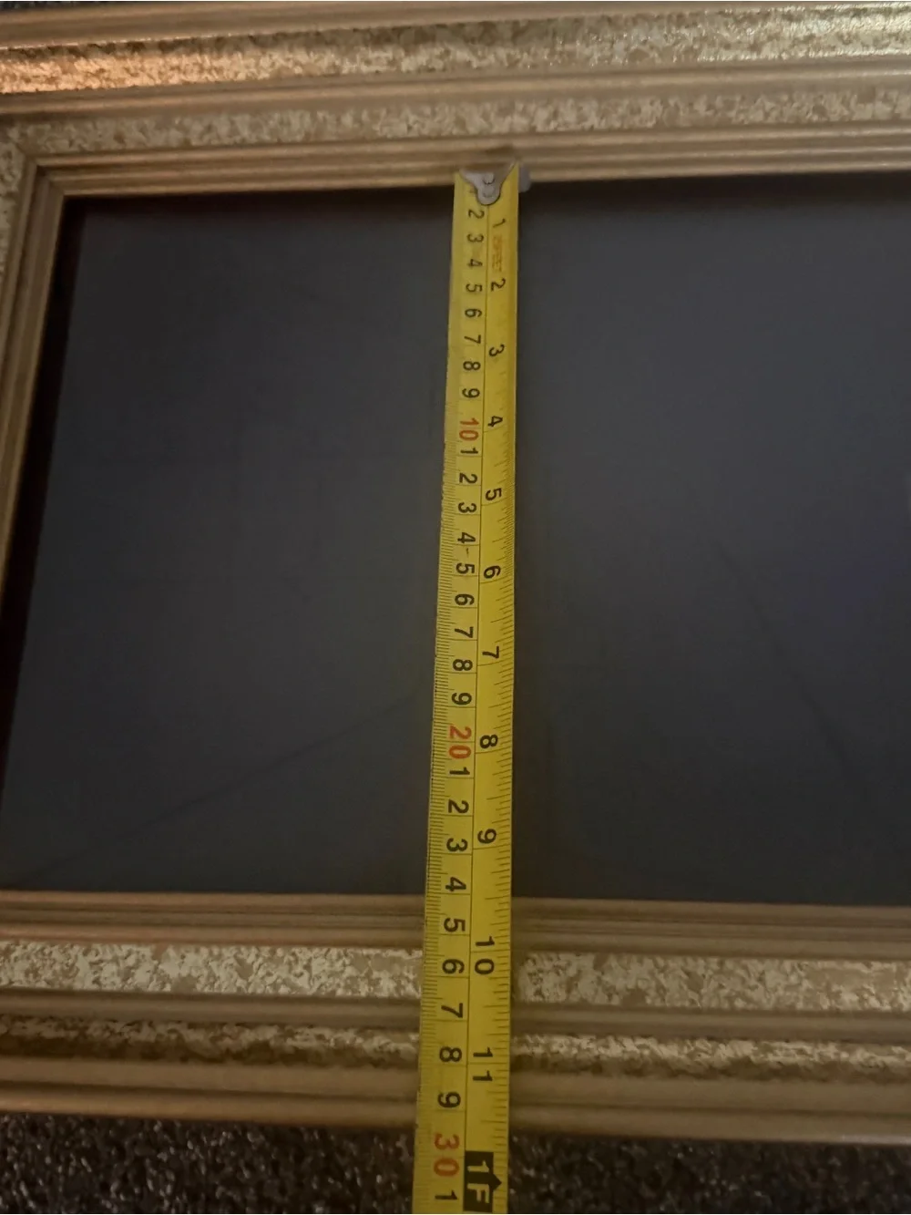 Gold picture frames lot of 2